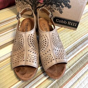 Cobb Hill Ainsley Khaki Peep Toe Sling Back Women’s Sandal - Size 7.5 medium